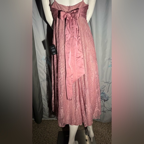 👗Lulu’s Dazzling Cutie Mauve Pink Glitter Lace Sleeveless Midi Dress, size M - Picture 6 of 9